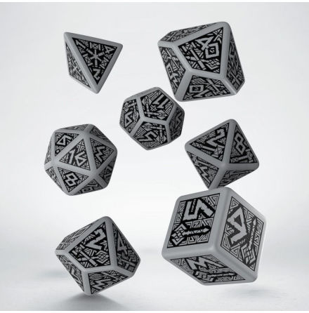 Dwarven Gray &amp; black Dice Set (7)